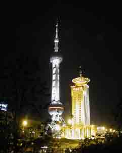 Шанхайская телебашня «Жемчужина Востока» —  самая высокая в Азии