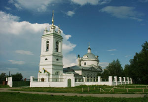 Церковь на берегу Оки в Константинове, на родине Есенина