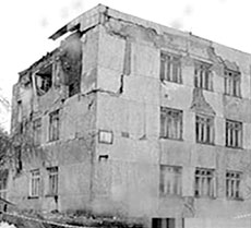 Тиличики. Школа весной 2006 г.